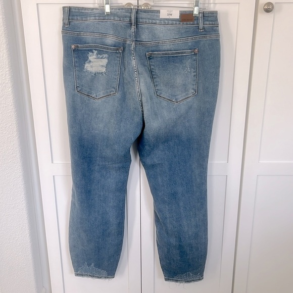 JUDY BLUE Distressed Destroyed Destructed Denim Boyfriend Jeans Size 20W NWT - Picture 6 of 6